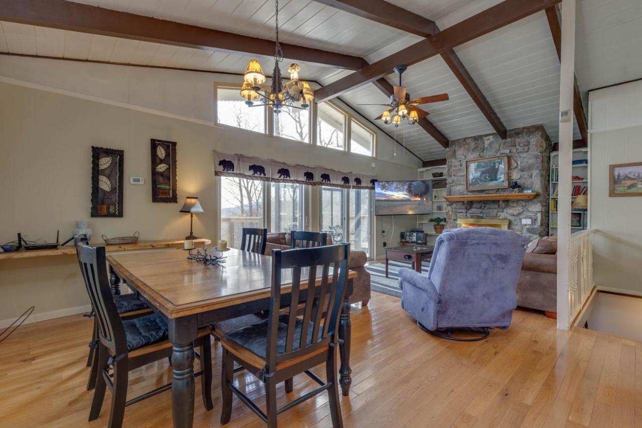 Bear View Chalet, 3 Bedroom, Pool, Pets, Arcades, Wifi, Hot Tub, Sleeps 12 Gatlinburg Exterior photo